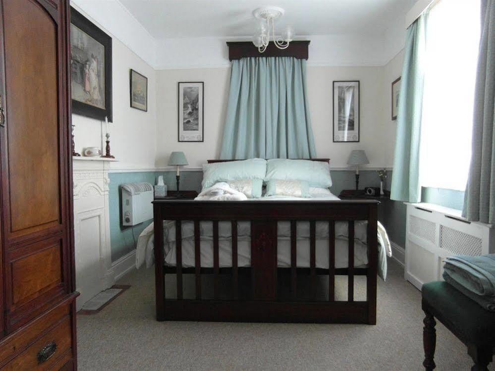 Saint Hilda'S House Bed & Breakfast Whitby Exterior photo