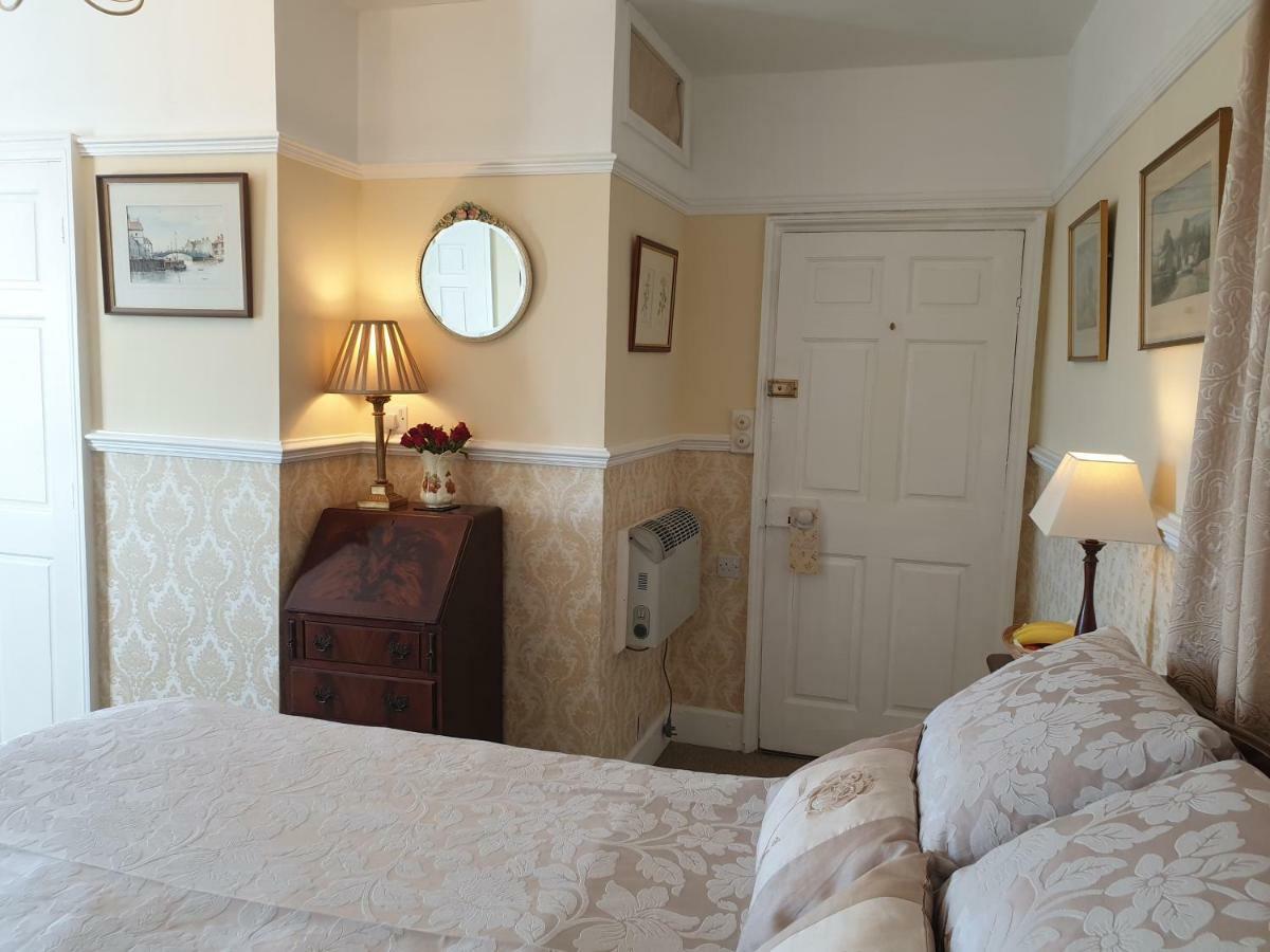 Saint Hilda'S House Bed & Breakfast Whitby Exterior photo