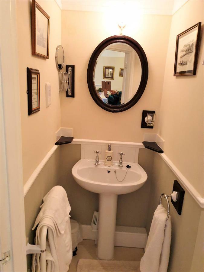 Saint Hilda'S House Bed & Breakfast Whitby Exterior photo