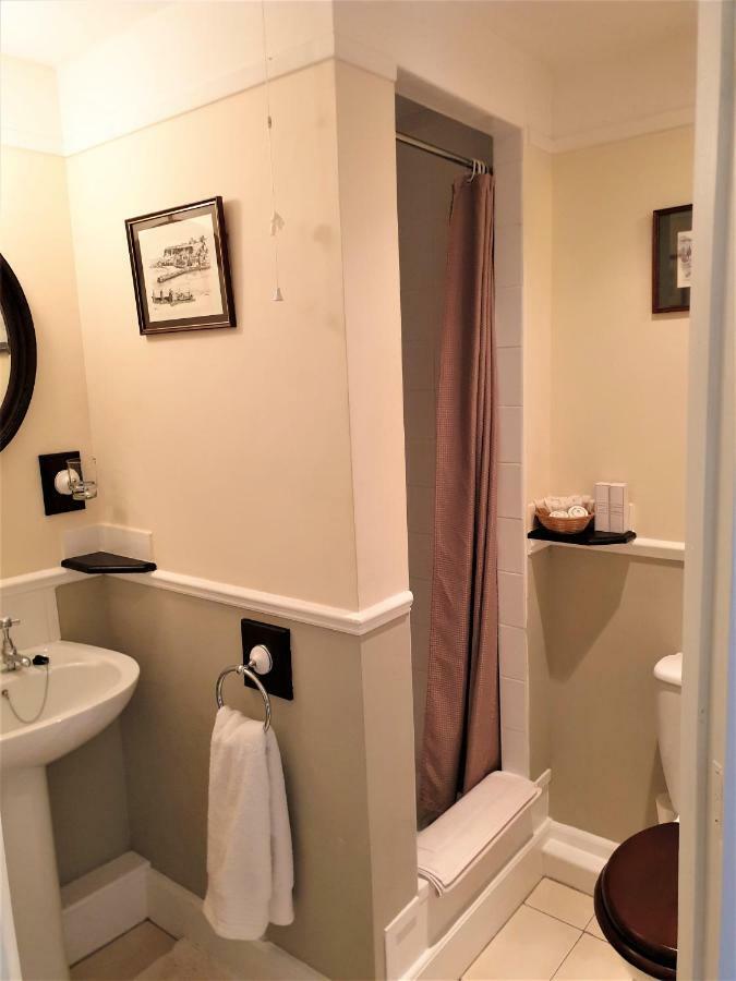 Saint Hilda'S House Bed & Breakfast Whitby Exterior photo