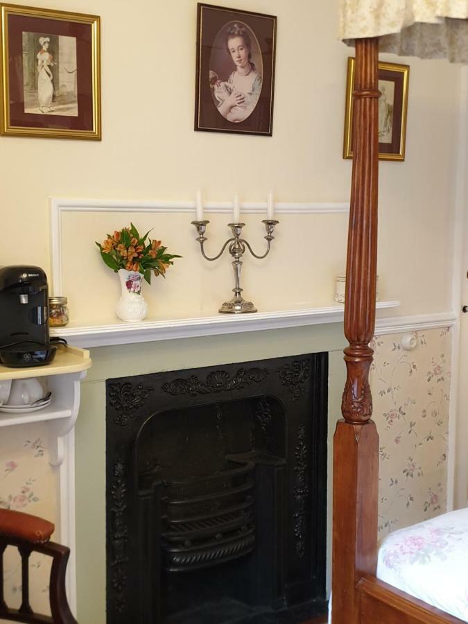 Saint Hilda'S House Bed & Breakfast Whitby Exterior photo